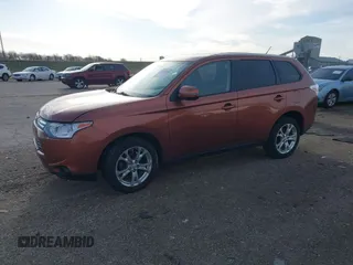 2014 Mitsubishi Outlander SE z VIN JA4AZ3A31EZ008884, wystawiony jako IAAI lot #41825440 z przebiegiem 171 232 mil mil oraz . Historia ofert i sprzedaży dostępna na DreamBid. Obrazek 17.