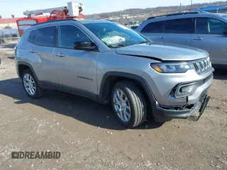 2023 Jeep Compass Latitude Lux с VIN 3C4NJDFN0PT519625, выставлен на аукционе IAAI как лот 41704213 с пробегом 10 618 миль миль и . История ставок и продаж доступна на DreamBid. Изображение 1.
