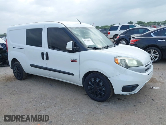 2016 Ram ProMaster City Cargo Tradesman SLT z VIN ZFBERFBT9G6C61839, wystawiony jako IAAI lot #42528937 z przebiegiem 137 729 mil mil oraz . Historia ofert i sprzedaży dostępna na DreamBid. Obrazek 1.