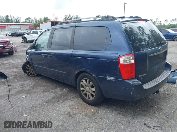 2006 Kia Sedona LX with VIN KNDMB233266102922, listed as a IAAI auction lot 41992959 with 283,531 mi miles. Bid and sale history available at carsss.com. Image 3.