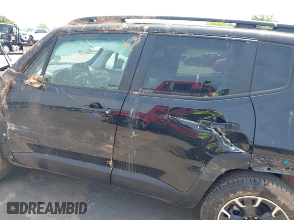 2023 Jeep Renegade Latitude with VIN ZACNJDB10PPP71320, listed as a IAAI auction lot 42174114 with 27,841 mi miles and . Bid and sale history available at carsss.com. Image 14.