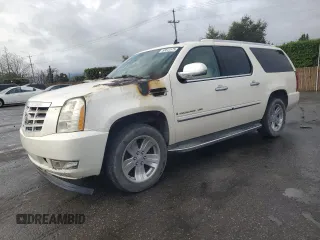 2007 Cadillac Escalade ESV with VIN 1GYFK66867R292502, listed as a Copart auction lot 50641575 with 0 mi miles and Salvage Title. Bid and sale history available at carsss.com. Image 1.