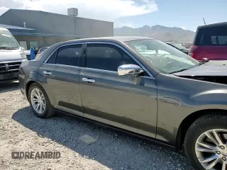 2016 Chrysler 300 C z VIN 2C3CCAEG6GH243581, wystawiony jako Copart lot #58425265 z przebiegiem 6 572 mil mil oraz Szkoda całkowita • Salvage title. Historia ofert i sprzedaży dostępna na DreamBid. Obrazek 14.