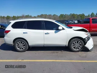 2016 Nissan Pathfinder Platinum with VIN 5N1AR2MM2GC643957, listed as a IAAI auction lot 41650970 with 165,177 mi miles. Bid and sale history available at carsss.com. Image 13.