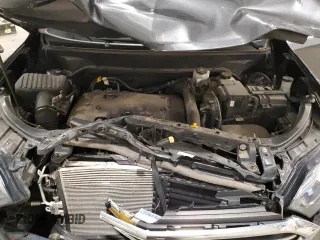 2019 Chevrolet Equinox Premier z VIN 3GNAXYEX6KL195023, wystawiony jako Copart lot #59099375 z przebiegiem 95 586 mil mil oraz Szkoda całkowita • Salvage title. Historia ofert i sprzedaży dostępna na DreamBid. Obrazek 12.