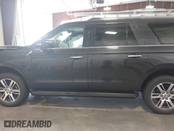 2024 Ford Expedition Max Limited z VIN 1FMJK2A8XREA35526, wystawiony jako IAAI lot #42685052 z przebiegiem 39 011 mil mil oraz . Historia ofert i sprzedaży dostępna na DreamBid. Obrazek 14.
