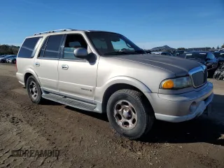 2001 Lincoln Navigator z VIN 5LMFU28R51LJ29728, wystawiony jako Copart lot #87147514 z przebiegiem 175 837 mil mil oraz Czysty tytuł • Clean title. Historia ofert i sprzedaży dostępna na DreamBid. Obrazek 4.