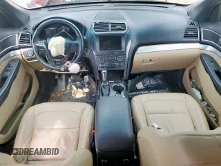 2017 Ford Explorer XLT z VIN 1FM5K8D85HGA10343, wystawiony jako Copart lot #56864105 z przebiegiem 56 339 mil mil oraz Szkoda całkowita • Salvage title. Historia ofert i sprzedaży dostępna na DreamBid. Obrazek 8.