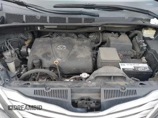 2017 Toyota Sienna XLE Auto Access Seat with VIN 5TDYZ3DC4HS886380, listed as a IAAI auction lot 41819662 with 382,793 mi miles. Bid and sale history available at carsss.com. Image 10.