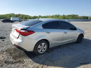 2016 Kia Forte LX z VIN KNAFK4A67G5486590, wystawiony jako Copart lot #52322535 z przebiegiem 191 541 mil mil oraz Szkoda całkowita • Salvage title. Historia ofert i sprzedaży dostępna na DreamBid. Obrazek 3.