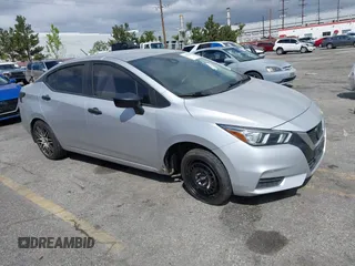 2020 Nissan Versa S z VIN 3N1CN8DVXLL882520, wystawiony jako IAAI lot #41896671 z przebiegiem 57 925 mil mil oraz . Historia ofert i sprzedaży dostępna na DreamBid. Obrazek 1.