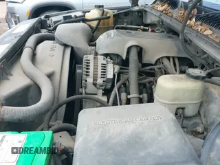 2001 Chevrolet Suburban LS with VIN 3GNFK16T11G136668, listed as a IAAI auction lot 42073131 with 246,271 mi miles and . Bid and sale history available at DreamBid. Image 19.
