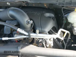 2017 Ram 1500 Sport z VIN 1C6RR7MT3HS796390, wystawiony jako IAAI lot #42701105 z przebiegiem 143 027 mil mil oraz . Historia ofert i sprzedaży dostępna na DreamBid. Obrazek 20.