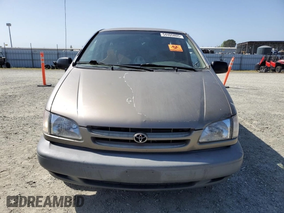 1999 Toyota Sienna CE z VIN 4T3ZF19C4XU163765, wystawiony jako Copart lot #54405805 z przebiegiem Nie podano mil oraz Szkoda całkowita • Salvage title. Historia ofert i sprzedaży dostępna na DreamBid. Obrazek 5.