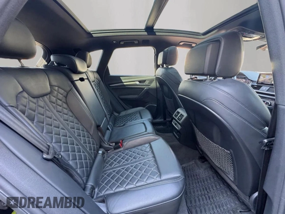 2020 Audi SQ5 with VIN WA1C4AFY1L203717, listed as a Copart auction lot 54453365 with 161,278 mi miles and Clean Title. Bid and sale history available at DreamBid. Image 6.