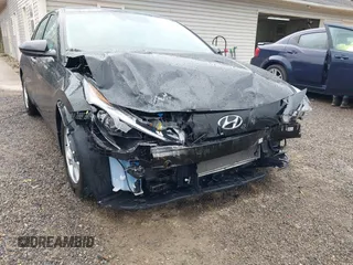 2023 Hyundai Elantra SE z VIN KMHLL4AG1PU547297, wystawiony jako IAAI lot #42080475 z przebiegiem 20 355 mil mil oraz . Historia ofert i sprzedaży dostępna na DreamBid. Obrazek 6.
