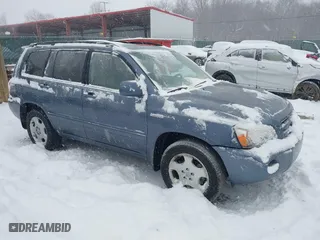 2004 Toyota Highlander with VIN JTEEP21AX40003882, listed as a IAAI auction lot 41547849 with 155,261 mi miles. Bid and sale history available at carsss.com. Image 1.