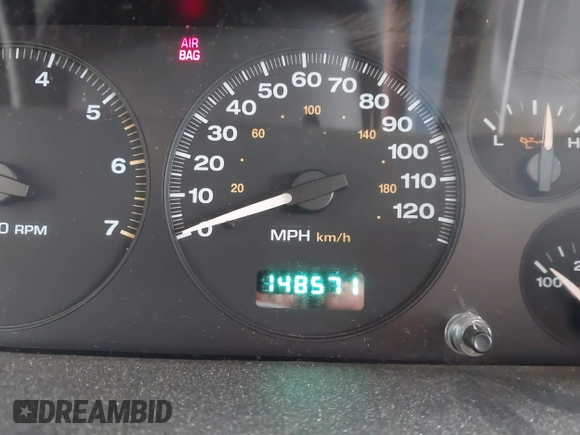 2003 Jeep Grand Cherokee Laredo z VIN 1J4GW48S73C545863, wystawiony jako IAAI lot #42222247 z przebiegiem 128 529 mil mil oraz . Historia ofert i sprzedaży dostępna na DreamBid. Obrazek 15.