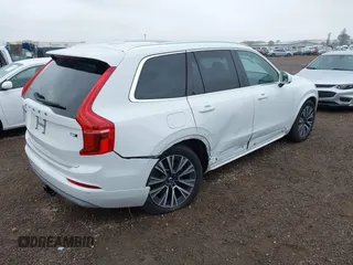 2022 Volvo XC90 Momentum z VIN YV4102PK2N1781156, wystawiony jako IAAI lot #42179872 z przebiegiem 44 928 mil mil oraz . Historia ofert i sprzedaży dostępna na DreamBid. Obrazek 4.