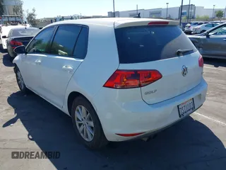 2016 Volkswagen Golf TSI S z VIN 3VW217AU3GM038701, wystawiony jako IAAI lot #42021568 z przebiegiem Nie podano mil oraz . Historia ofert i sprzedaży dostępna na DreamBid. Obrazek 3.