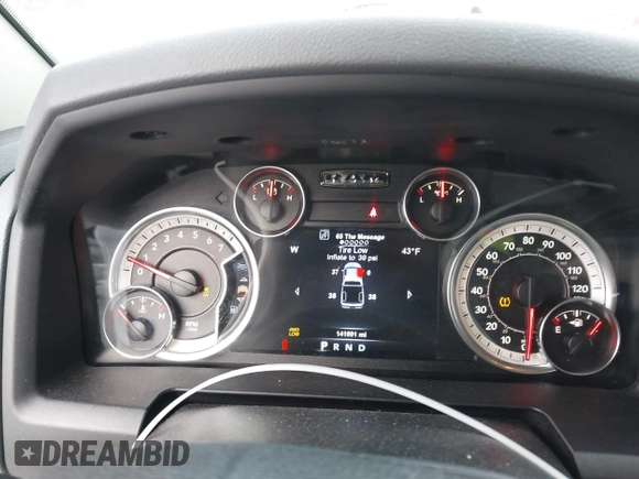 2017 Ram 1500 Big Horn z VIN 1C6RR7GT2HS721143, wystawiony jako IAAI lot #41634614 z przebiegiem 141 991 mil mil oraz . Historia ofert i sprzedaży dostępna na DreamBid. Obrazek 7.