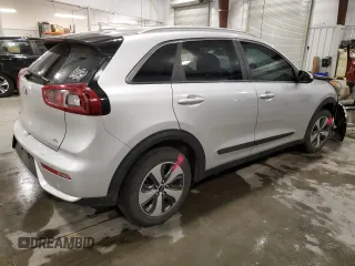 2017 Kia Niro LX with VIN KNDCB3LC6H5049927, listed as a Copart auction lot 62688124 with 123,870 mi miles and Salvage Title. Bid and sale history available at carsss.com. Image 3.