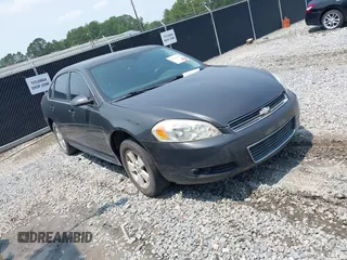 2010 Chevrolet Impala LT z VIN 2G1WB5EK8A1194819, wystawiony jako IAAI lot #42204031 z przebiegiem 190 621 mil mil oraz . Historia ofert i sprzedaży dostępna na DreamBid. Obrazek 1.