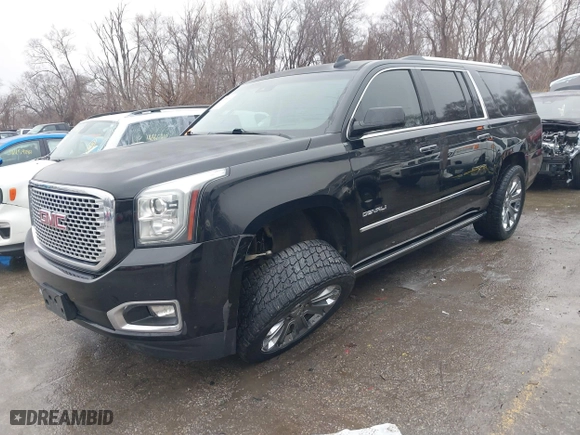 2015 GMC Yukon XL Denali with VIN 1GKS2JKJ0FR747184, listed as a IAAI auction lot 41452675 with 171,449 mi miles. Bid and sale history available at carsss.com. Image 19.