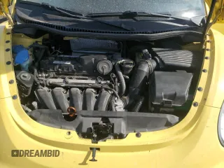 2010 Volkswagen Beetle with VIN 3VWPW3AGXAM018270, listed as a Copart auction lot 48706185 with 157,896 mi miles and Clean title. Bid and sale history available at DreamBid. Image 11.