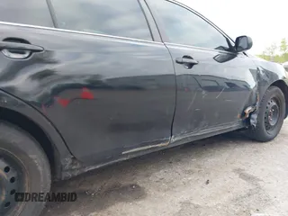 2010 Toyota Camry z VIN 4T4BF3EKXAR056638, wystawiony jako IAAI lot #42226158 z przebiegiem 194 062 mil mil oraz . Historia ofert i sprzedaży dostępna na DreamBid. Obrazek 15.