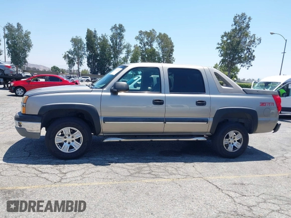 2003 Chevrolet Avalanche z VIN 3GNEC13T03G283368, wystawiony jako IAAI lot #42642951 z przebiegiem 177 383 mil mil oraz . Historia ofert i sprzedaży dostępna na DreamBid. Obrazek 14.