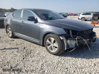 2014 Kia Optima Hybrid LX with VIN KNAGM4AD5E5065025, listed as a Copart auction lot 67898924 with 133,896 mi miles and Salvage Title. Bid and sale history available at carsss.com. Image 4.