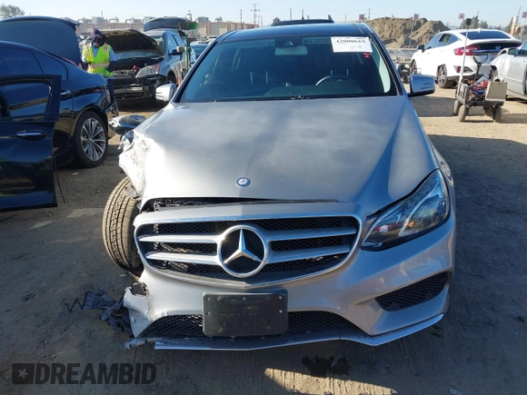 2014 Mercedes-Benz E 350 Sport with VIN WDDHF5KB1EA979547, listed as a IAAI auction lot 42000619 with 128,104 mi miles and . Bid and sale history available at carsss.com. Image 12.