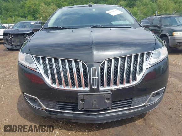 2012 Lincoln MKX z VIN 2LMDJ8JK8CBL17752, wystawiony jako IAAI lot #42430515 z przebiegiem 220 452 mil mil oraz . Historia ofert i sprzedaży dostępna na DreamBid. Obrazek 12.