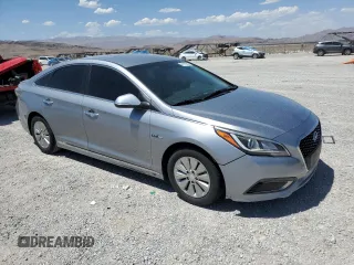 2016 Hyundai Sonata Hybrid SE with VIN KMHE24L18GA042198, listed as a Copart auction lot 61177343 with 95,810 mi miles. Bid and sale history available at carsss.com. Image 4.