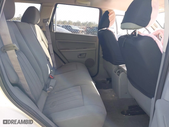 2005 Jeep Grand Cherokee Laredo with VIN 1J4GS48N75C505209, listed as a IAAI auction lot 41452637 with 263,653 mi miles. Bid and sale history available at carsss.com. Image 8.