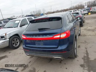 2017 Lincoln MKX Select with VIN 2LMPJ6KR4HBL48808, listed as a IAAI auction lot 41839898 with 90,147 mi miles. Bid and sale history available at carsss.com. Image 17.