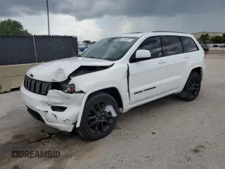 2019 Jeep Grand Cherokee Laredo E z VIN 1C4RJEAG4KC816725, wystawiony jako Copart lot #64466815 z przebiegiem 84 763 mil mil oraz Szkoda całkowita • Salvage title. Historia ofert i sprzedaży dostępna na DreamBid. Obrazek 1.