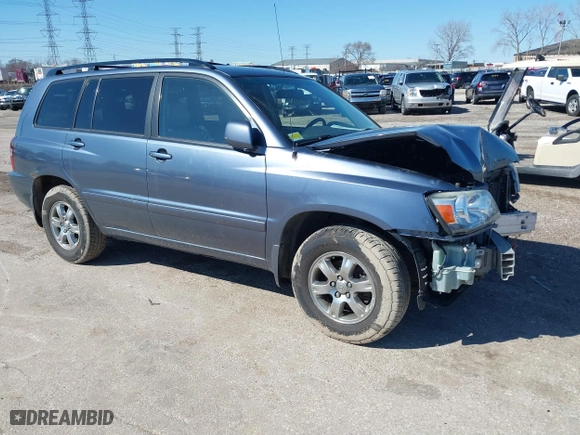 2006 Toyota Highlander with VIN JTEGP21A460126024, listed as a IAAI auction lot 41804162 with 172,119 mi miles. Bid and sale history available at carsss.com. Image 1.