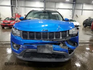 2019 Jeep Compass Latitude z VIN 3C4NJDBB5KT682761, wystawiony jako Copart lot #54746755 z przebiegiem 95 271 mil mil oraz Szkoda całkowita • Salvage title. Historia ofert i sprzedaży dostępna na DreamBid. Obrazek 5.