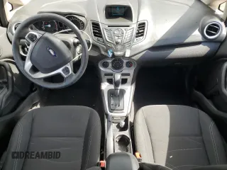 2017 Ford Fiesta SE z VIN 3FADP4BJ4HM122272, wystawiony jako Copart lot #49693695 z przebiegiem 55 151 mil mil oraz Szkoda całkowita • Salvage title. Historia ofert i sprzedaży dostępna na DreamBid. Obrazek 8.