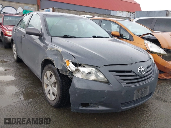 2008 Toyota Camry LE z VIN 4T1BE46KX8U762021, wystawiony jako IAAI lot #42072732 z przebiegiem 153 646 mil mil oraz . Historia ofert i sprzedaży dostępna na DreamBid. Obrazek 6.