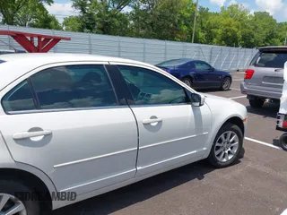 2009 Mercury Milan with VIN 3MEHM07Z59R615196, listed as a IAAI auction lot 42535964 with 256,627 mi miles and . Bid and sale history available at DreamBid. Image 1.