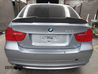 2011 BMW 3 Series 328i z VIN WBAPH5C58BA448671, wystawiony jako IAAI lot #42337923 z przebiegiem 121 888 mil mil oraz . Historia ofert i sprzedaży dostępna na DreamBid. Obrazek 16.