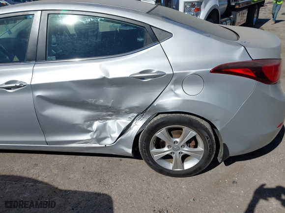 2016 Hyundai Elantra SE with VIN KMHDH4AEXGU561011, listed as a IAAI auction lot 40651213 with 112,960 mi miles. Bid and sale history available at carsss.com. Image 6.