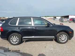 2010 Porsche Cayenne с VIN WP1AA2AP4ALA06259, выставлен на аукционе IAAI как лот 42185601 с пробегом 112 924 миль миль и . История ставок и продаж доступна на DreamBid. Изображение 13.