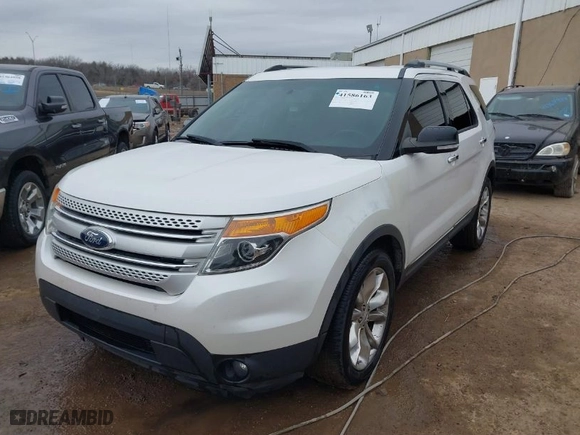 2014 Ford Explorer XLT with VIN 1FM5K8D84EGA87846, listed as a IAAI auction lot 41586163 with NaN miles. Bid and sale history available at carsss.com. Image 2.