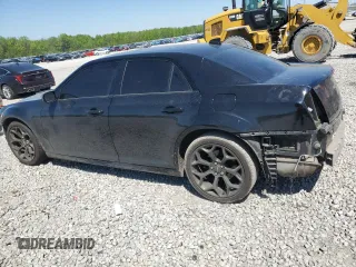 2017 Chrysler 300 S Alloy Edition z VIN 2C3CCABG8HH518230, wystawiony jako Copart lot #53294045 z przebiegiem 59 701 mil mil oraz Szkoda całkowita • Salvage title. Historia ofert i sprzedaży dostępna na DreamBid. Obrazek 2.