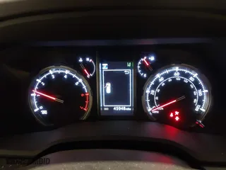 2022 Toyota 4Runner TRD Off Road with VIN JTEPU5JR1N6051181, listed as a IAAI auction lot 40981703 with 45,948 mi miles. Bid and sale history available at carsss.com. Image 7.