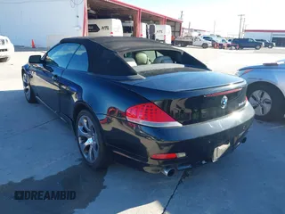 2005 BMW 6 Series 645Ci with VIN WBAEK73425B327631, listed as a IAAI auction lot 40923954 with 189,010 mi miles. Bid and sale history available at carsss.com. Image 3.